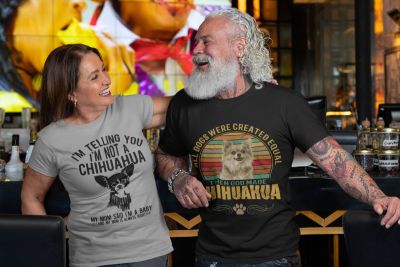 Paar mit Chihuahua Shirts Vorschaubild